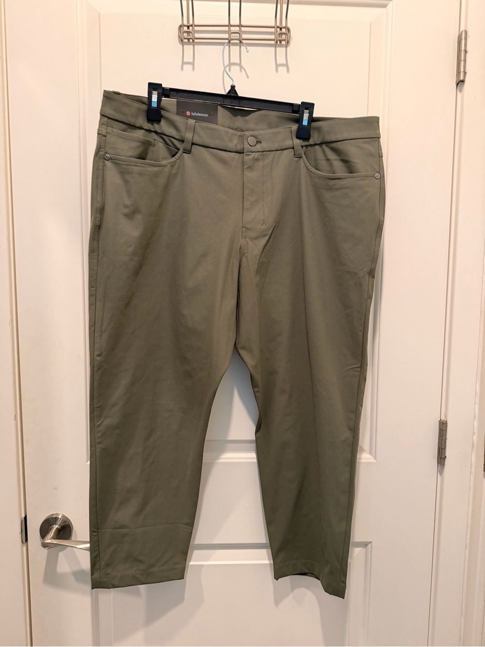 New Lululemon ABC Pant Slim Warpstreme 40" Olive
Green